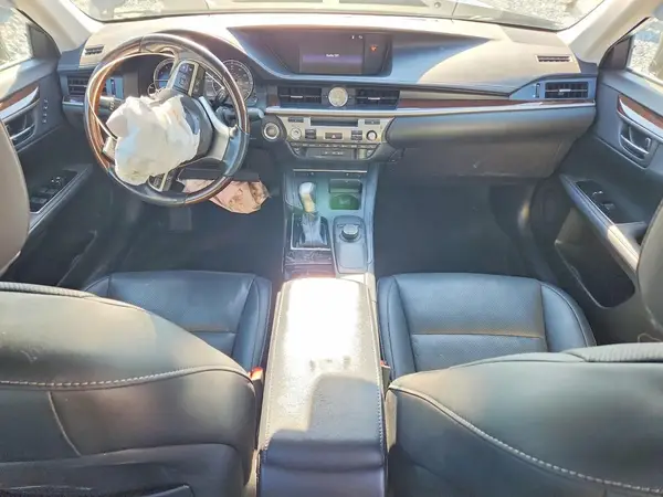 58ABK1GG4JU090103 2018 LEXUS ES - Image 8