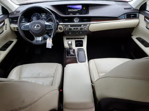 58ABK1GG4JU090697 2018 LEXUS ES - Image 8