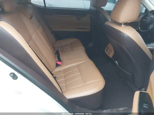 58ABK1GG4JU091686 2018 LEXUS ES - Image 8