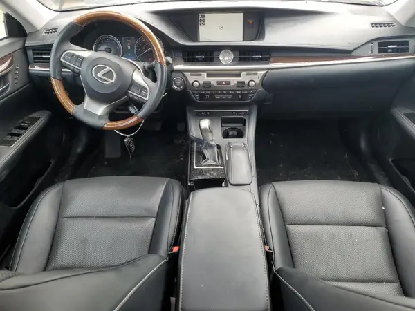 58ABK1GG4JU093065 2018 LEXUS ES - Image 8