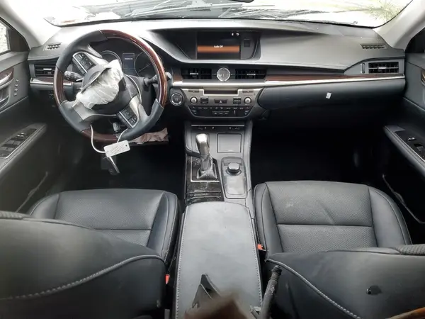 58ABK1GG4JU094071 2018 LEXUS ES - Image 8