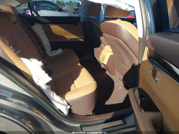 58ABK1GG4JU095771 2018 LEXUS ES - Image 8