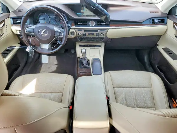 58ABK1GG4JU097553 2018 LEXUS ES - Image 8