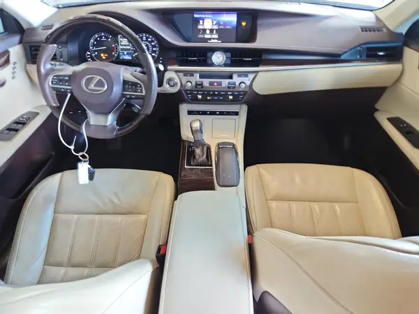 58ABK1GG4JU098069 2018 LEXUS ES - Image 8