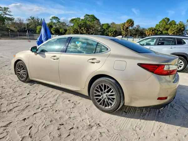 58ABK1GG4JU098315 2018 LEXUS ES - Image 2