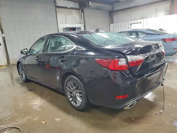 58ABK1GG4JU103075 2018 LEXUS ES - Image 2