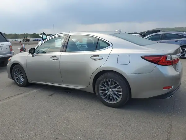 58ABK1GG4JU103402 2018 LEXUS ES - Image 2