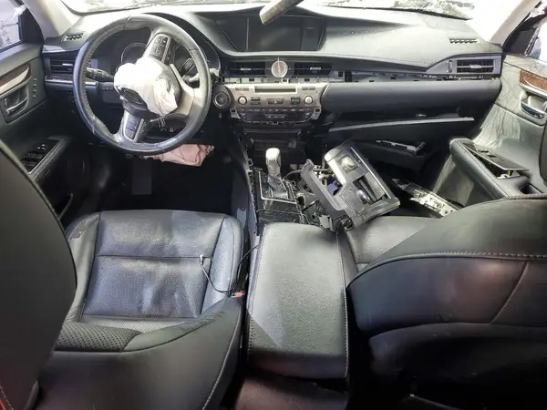 58ABK1GG4JU105604 2018 LEXUS ES - Image 8