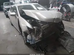 58ABK1GG4JU109121 2018 LEXUS ES