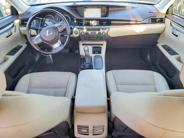58ABK1GG4JU111421 2018 LEXUS ES - Image 8