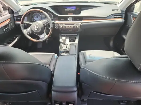 58ABK1GG4JU116652 2018 LEXUS ES - Image 8