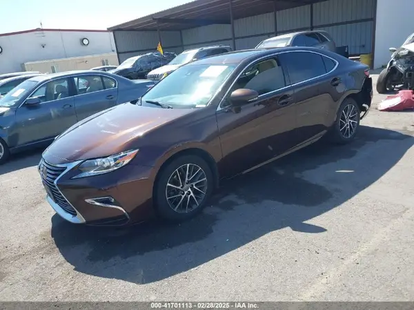 58ABK1GG5GU002460 2016 LEXUS ES - Image 2