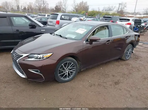 58ABK1GG5GU003964 2016 LEXUS ES - Image 2
