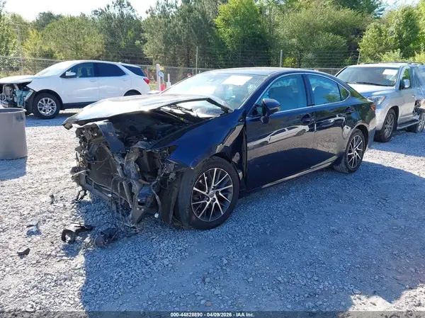 58ABK1GG5GU005066 2016 LEXUS ES - Image 2
