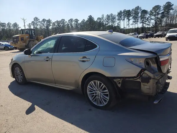 58ABK1GG5GU005231 2016 LEXUS ES - Image 2