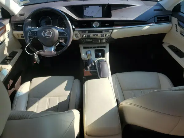 58ABK1GG5GU013085 2016 LEXUS ES - Image 8