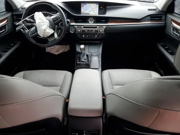 58ABK1GG5GU013569 2016 LEXUS ES - Image 8