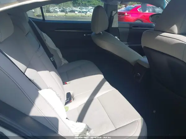 58ABK1GG5GU014480 2016 LEXUS ES - Image 8