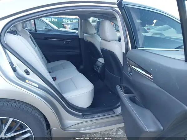 58ABK1GG5GU015631 2016 LEXUS ES - Image 8