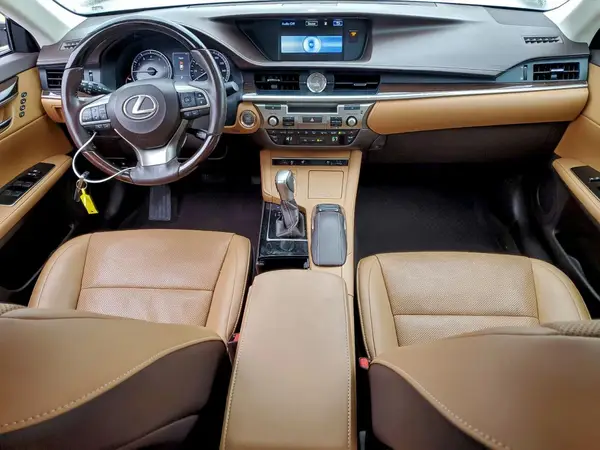 58ABK1GG5GU017170 2016 LEXUS ES - Image 8