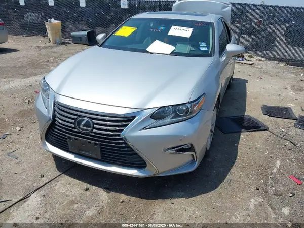 58ABK1GG5GU023471 2016 LEXUS ES - Image 2