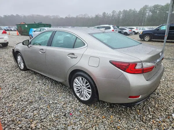 58ABK1GG5GU027939 2016 LEXUS ES - Image 2