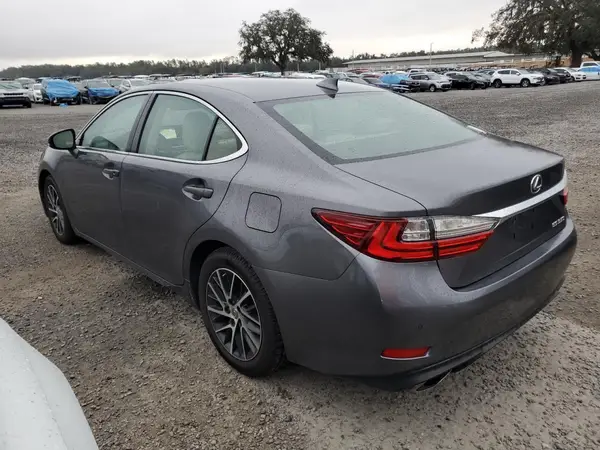 58ABK1GG5GU033868 2016 LEXUS ES - Image 2