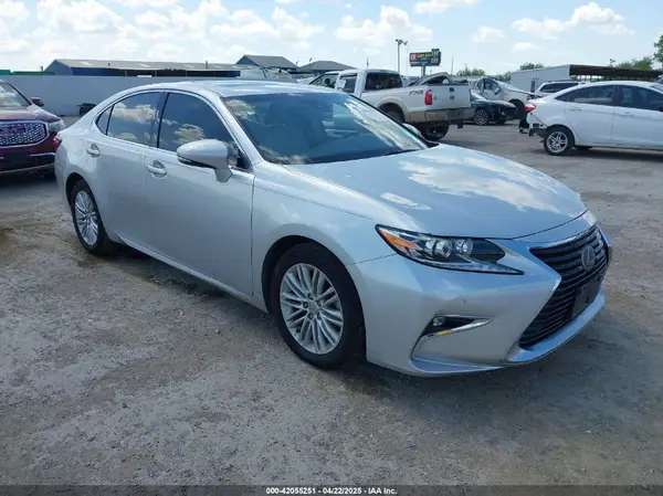 58ABK1GG5GU034440 2016 LEXUS ES - Image 1