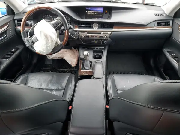 58ABK1GG5HU042085 2017 LEXUS ES - Image 8