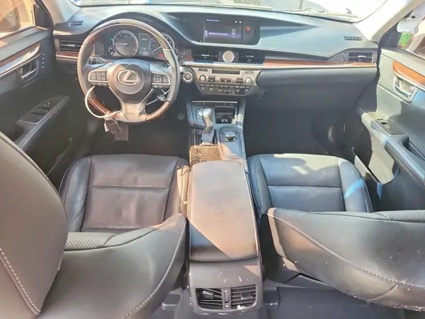 58ABK1GG5HU042930 2017 LEXUS ES - Image 8