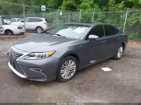 58ABK1GG5HU043866 2017 LEXUS ES - Image 2