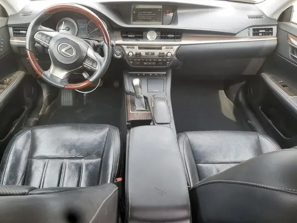 58ABK1GG5HU044564 2017 LEXUS ES - Image 8