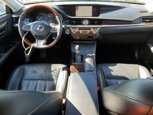 58ABK1GG5HU045133 2017 LEXUS ES - Image 8
