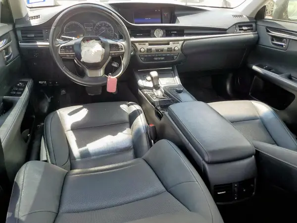 58ABK1GG5HU047612 2017 LEXUS ES - Image 8
