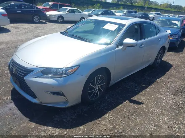 58ABK1GG5HU049473 2017 LEXUS ES - Image 2
