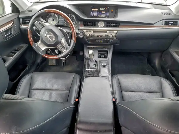 58ABK1GG5HU051305 2017 LEXUS ES - Image 8