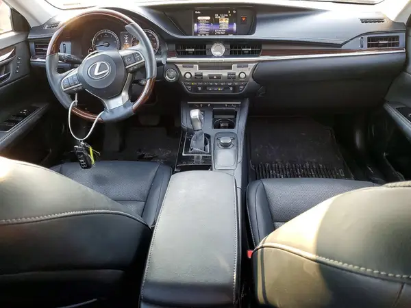 58ABK1GG5HU064443 2017 LEXUS ES - Image 8