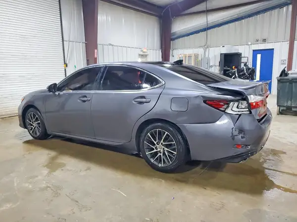 58ABK1GG5HU064541 2017 LEXUS ES - Image 2