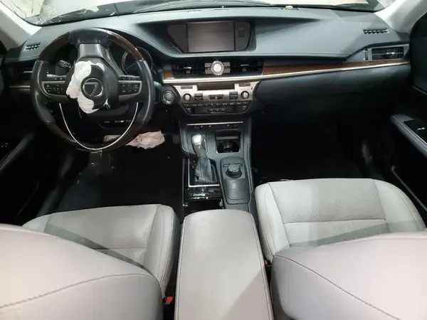 58ABK1GG5HU066628 2017 LEXUS ES - Image 8