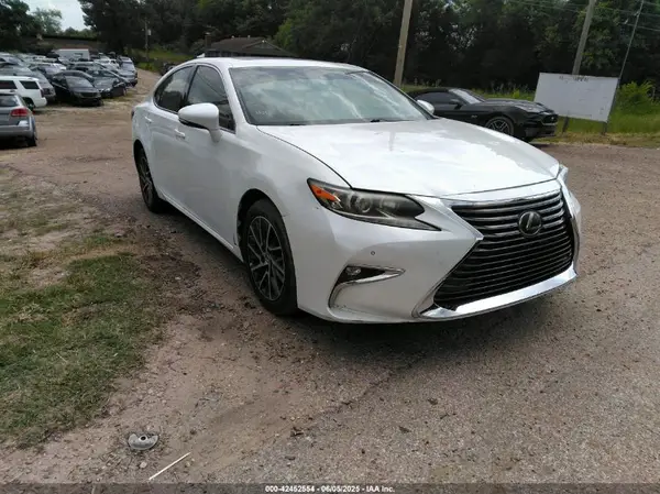 58ABK1GG5HU067455 2017 LEXUS ES - Image 1