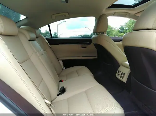 58ABK1GG5HU067455 2017 LEXUS ES - Image 8