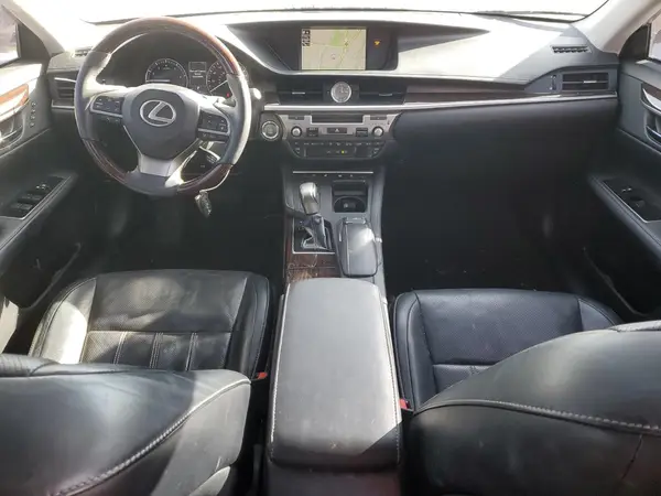 58ABK1GG5HU067570 2017 LEXUS ES - Image 8