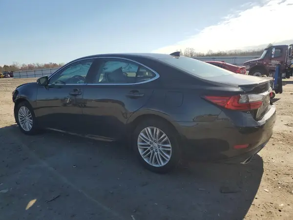 58ABK1GG5HU067827 2017 LEXUS ES - Image 2