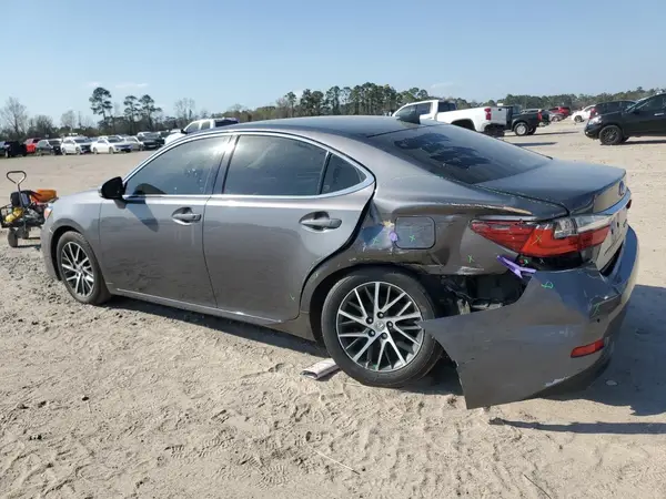 58ABK1GG5HU068749 2017 LEXUS ES - Image 2