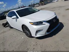 58ABK1GG5HU069710 2017 LEXUS ES