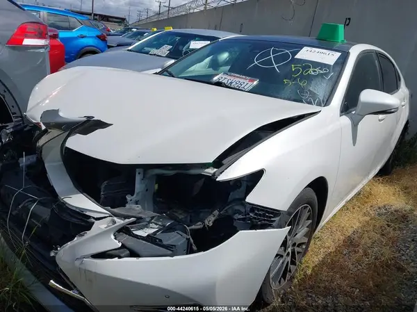 58ABK1GG5HU073594 2017 LEXUS ES - Image 2