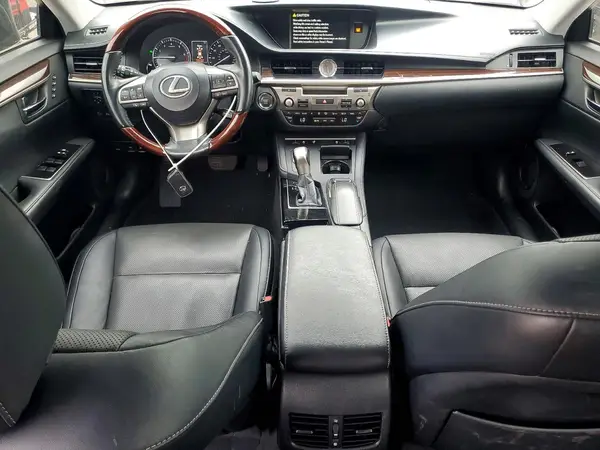58ABK1GG5HU074275 2017 LEXUS ES - Image 8