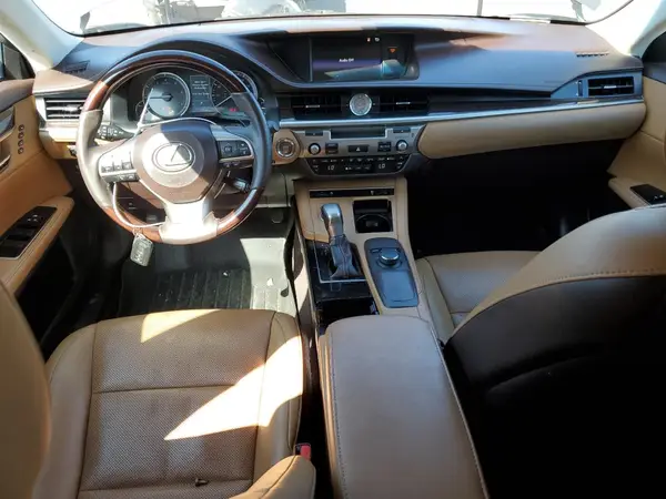 58ABK1GG5HU076012 2017 LEXUS ES - Image 8