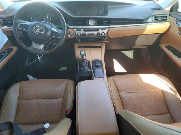 58ABK1GG5HU079539 2017 LEXUS ES - Image 8