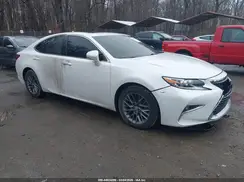 58ABK1GG5JU079790 2018 LEXUS ES